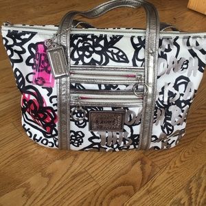Coach Poppy Tote Bag